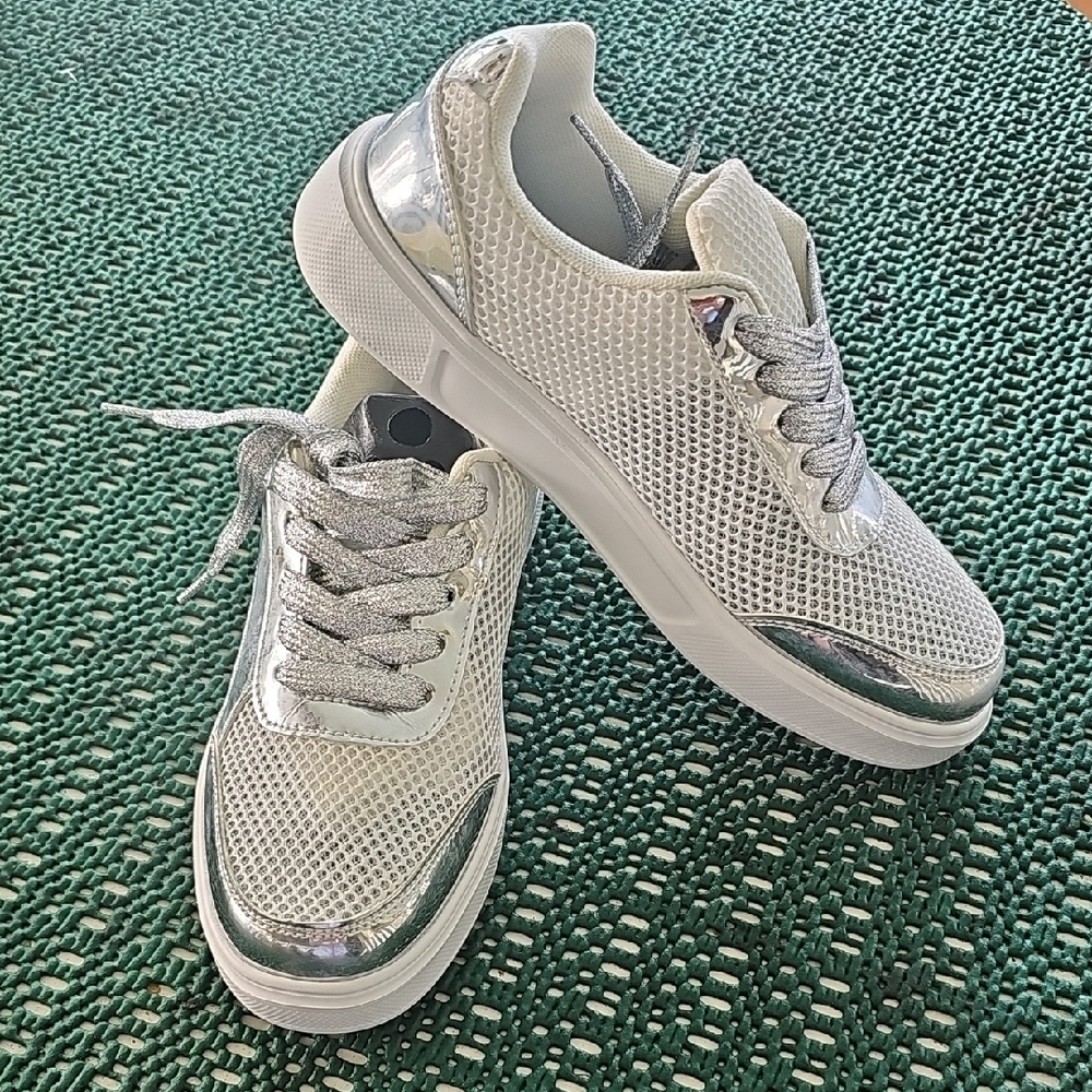 Chic Silver and White Women's Mesh Sneakers